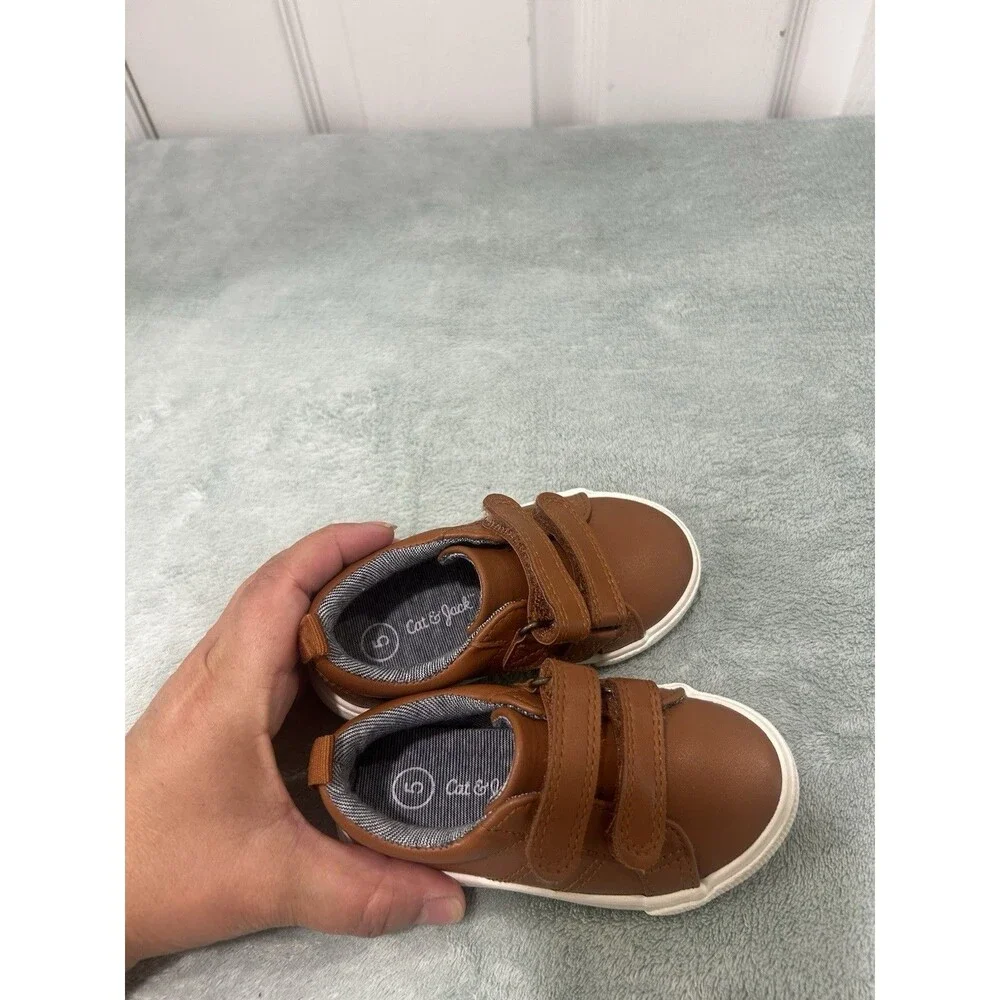 Cat & Jack Toddler Boys Brown Hook & Loop Sneakers Size 5